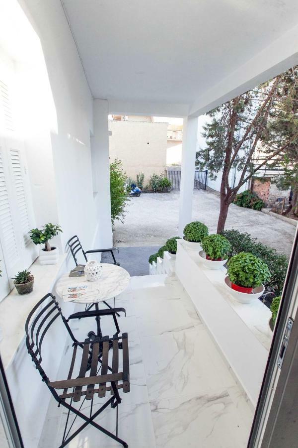 All You Need Is Nafplio Apartment Ngoại thất bức ảnh