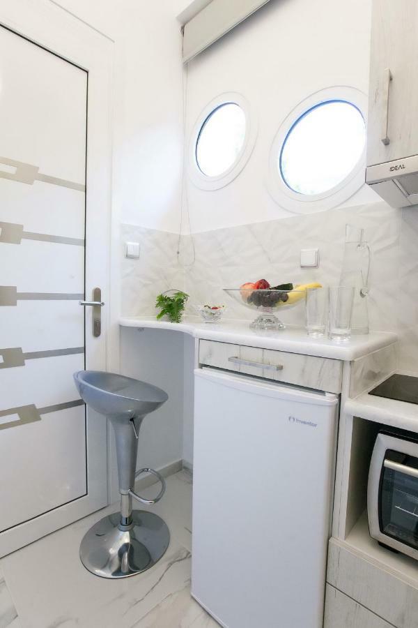 All You Need Is Nafplio Apartment Ngoại thất bức ảnh