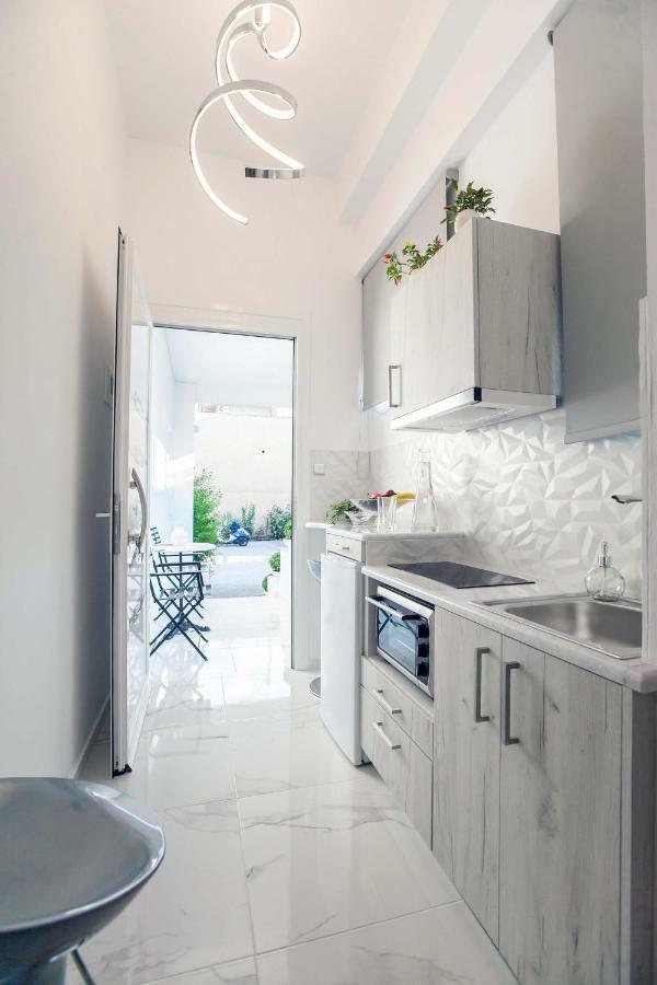 All You Need Is Nafplio Apartment Ngoại thất bức ảnh